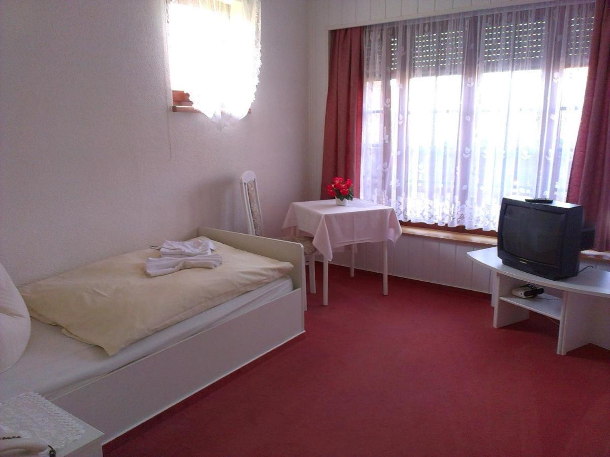 Mullers Hotel & Restaurant Ερφούρτη Δωμάτιο φωτογραφία
